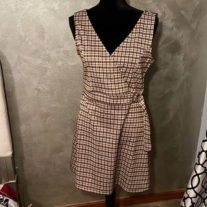 Arizona houndstooth jumper in shades of brown & tan, size M, excellent condition